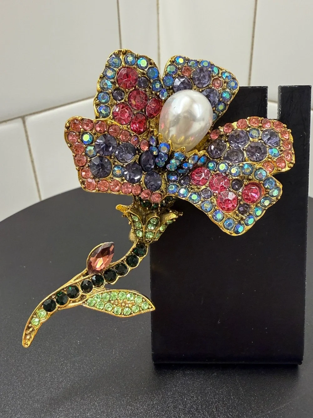 Multicolor Floral Crystal Brooch with Pearl Accent